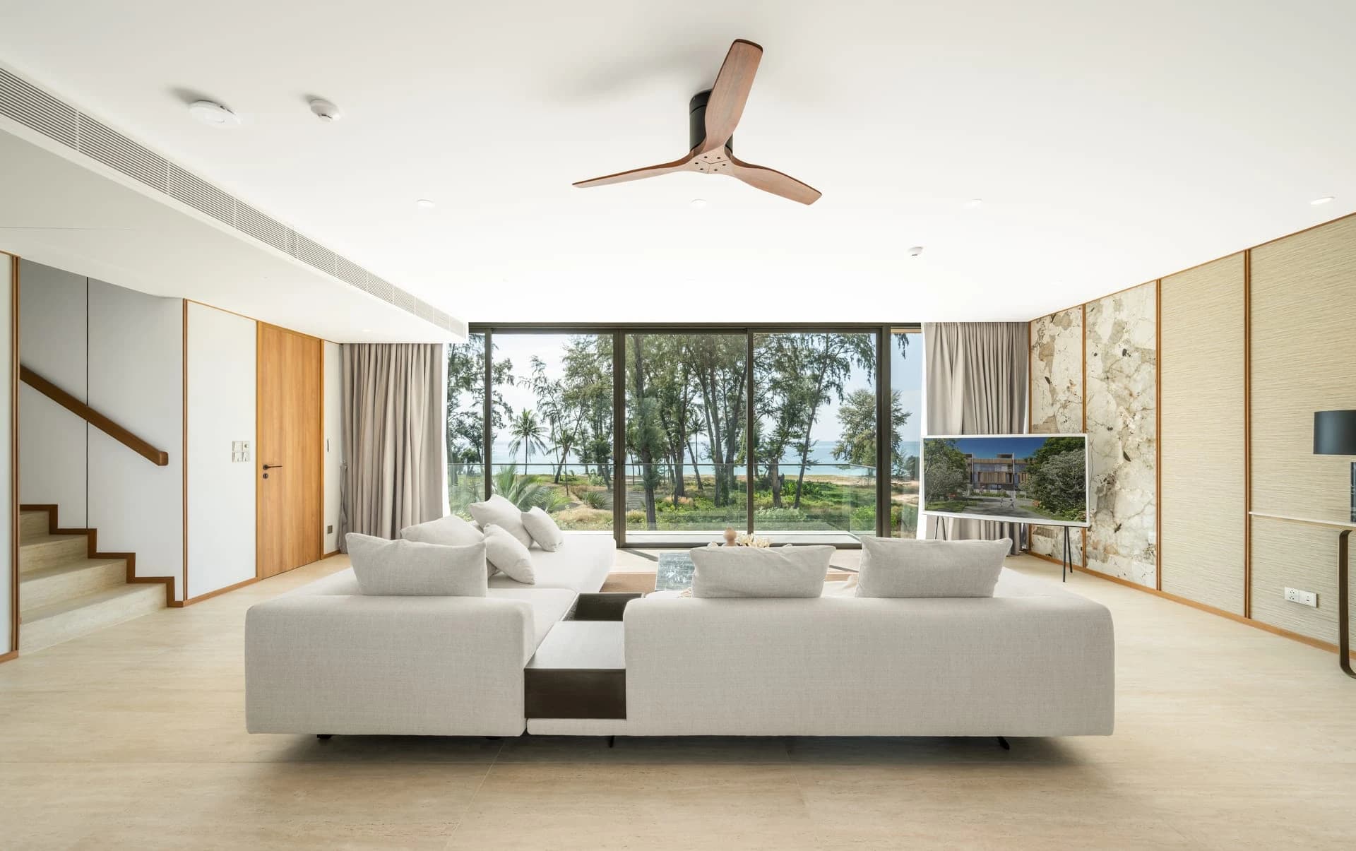 Townhome on a 165 m² plot — the finished show townhome, developer's photograph · 2
